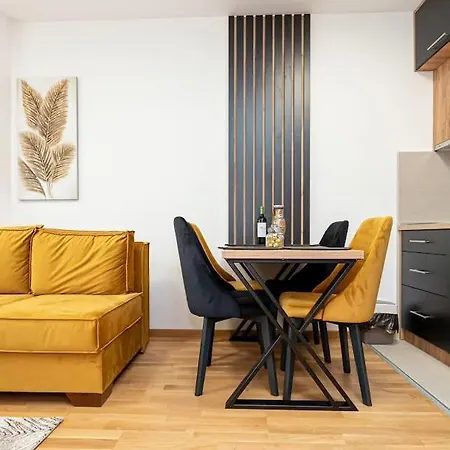 Victory 77 Apartment *